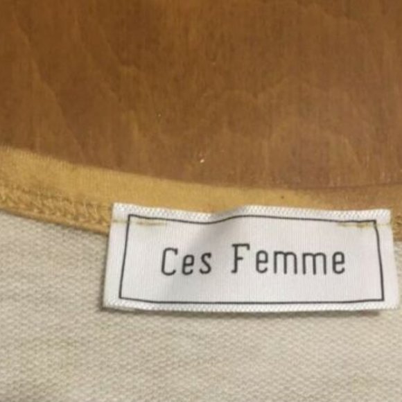 CES FEMME TIE-DYE BUTTON TIE FRONT TOP XL-EUC - Picture 5 of 8